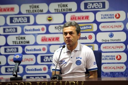 Aykut Kocaman: "Futbolcularımı Tebrik Ediyorum"