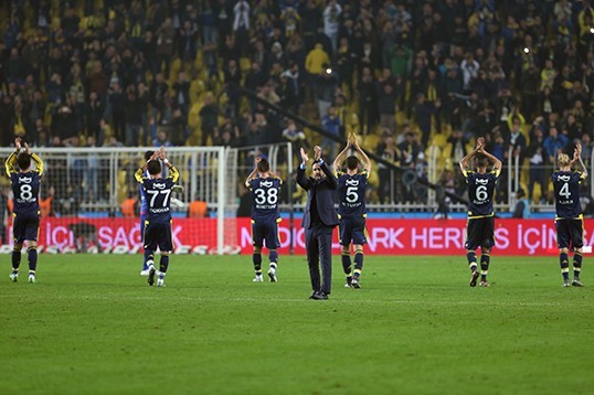 Fenerbahçe 2-1 Medicana Sivasspor