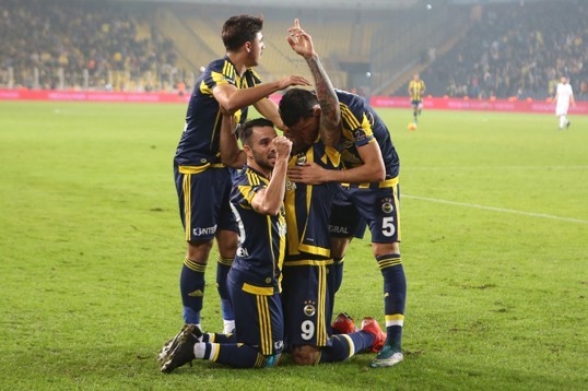 Fenerbahçemiz Torku Konyaspor’un Konuğu Oluyor